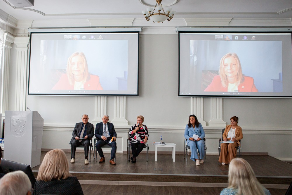 IX ������������ ������: �������� (����)