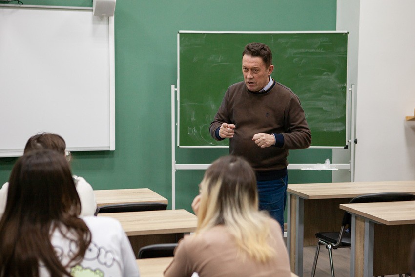 Развитие истории и культуры татарского народа обсудили студенты Развитие истории и культуры татарского народа обсудили студенты