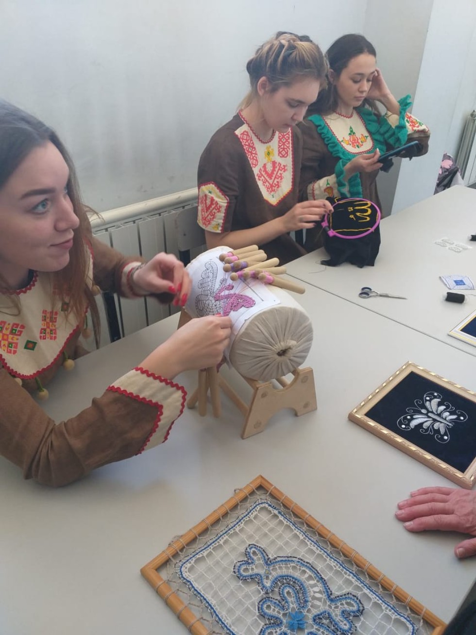 ����� ��������� ������������ �� ���� ������� ������� � ������������ �������� ���� ���