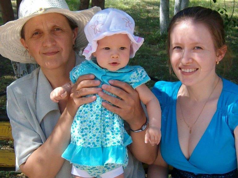 Салахова А.Р.(ИФМиБ) 2-е место ?Три поколения? Итоги фотоконкурса