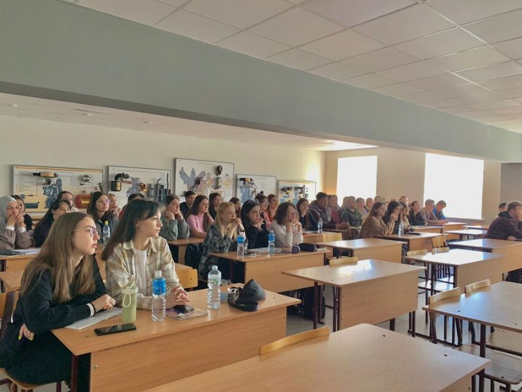 'Вклад Советского Союза в дело Победы': интегрированное занятие со студентами 'Вклад Советского Союза в дело Победы': интегрированное занятие со студентами