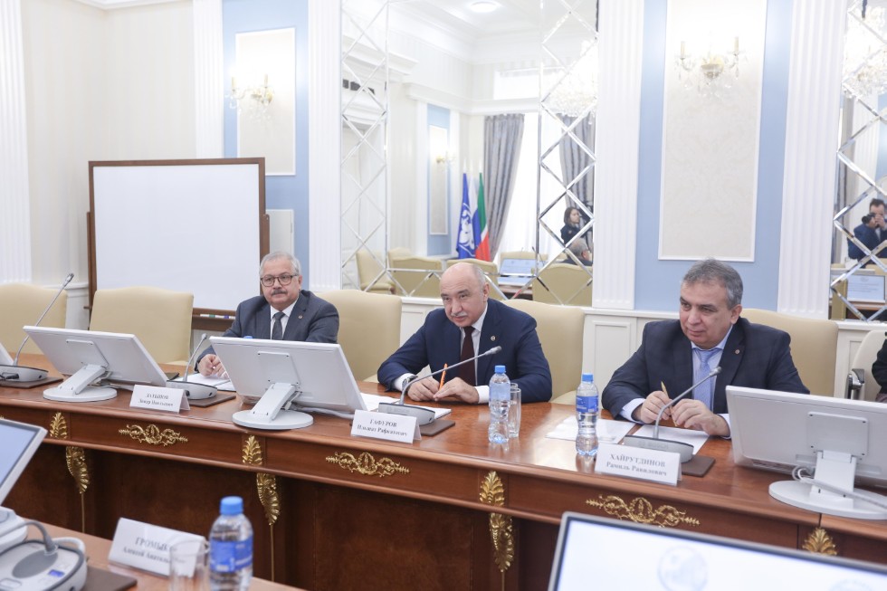 Cooperation agreement signed by Kazan University and Institute of Europe of the Russian Academy Sciences ,IIR, Institute of Europe
