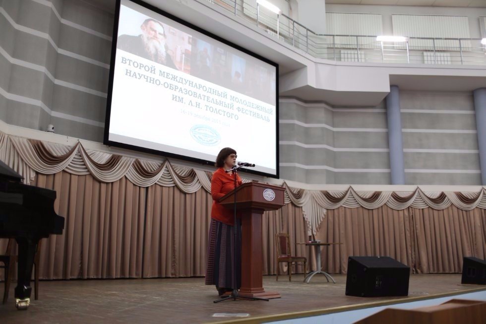 Read Tolstoy, love Tolstoy!