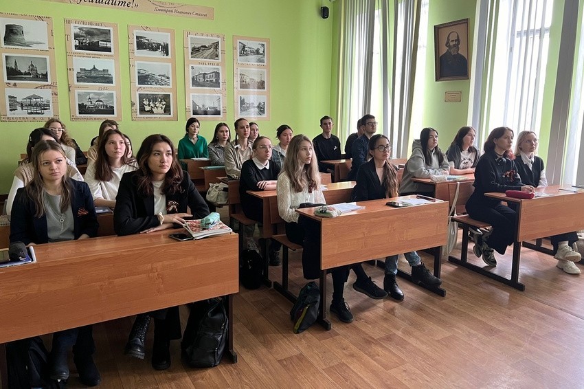 'Великая Отечественная война: несостоявшийся блицкриг': прошла лекция для студентов Елабужского института КФУ 'Великая Отечественная война: несостоявшийся блицкриг': прошла лекция для студентов Елабужского института КФУ