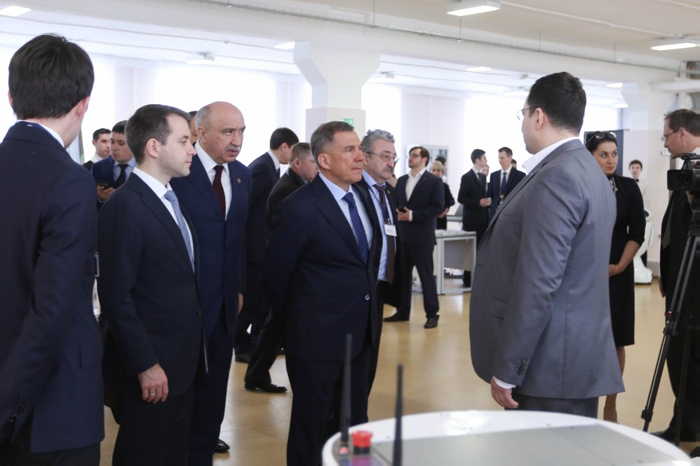 Supervisory Board approves changes in University's roadmap ,Supervisory Board, Project 5-100, IE, Ministry of Telecom and Mass Communications of Russia, President of Tatarstan, Big Data, Internet of Things, virtual reality, augmented reality, additive technology, robotics, genomics, proteomics, quantum computing, blockchain, artificial intelligence