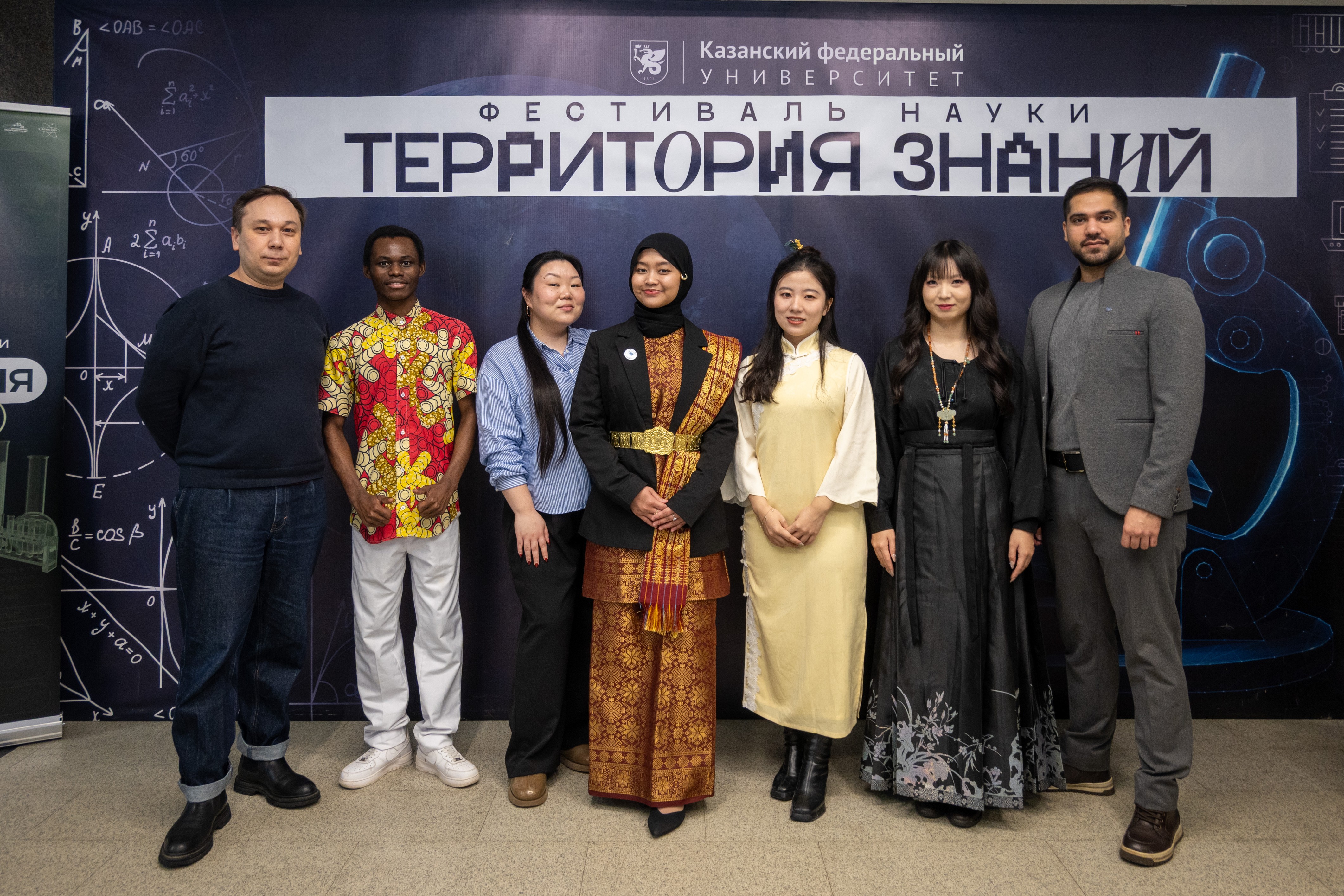 СНК 'Полимирие' представил свои проекты на фестивале 'Территория знаний' СНК 'Полимирие' представил свои проекты на фестивале 'Территория знаний'