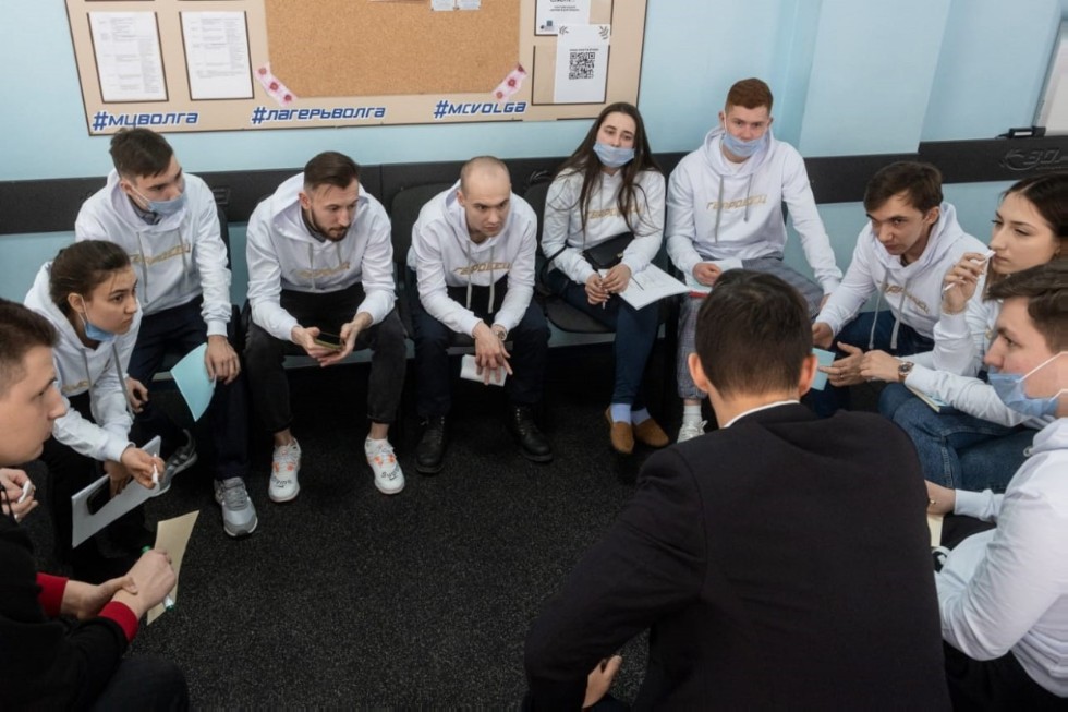 Студенты ИМО приняли участие в Окружном совещании руководителей Молодой Гвардии Приволжского федерального округа Студенты ИМО приняли участие в Окружном совещании руководителей Молодой Гвардии Приволжского федерального округа