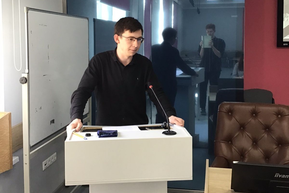 �������� ������ ������� ������� � �������� �������������� ����������