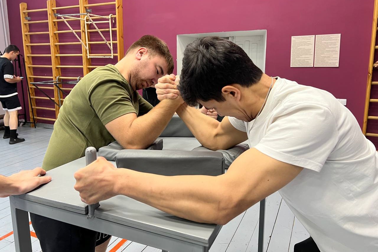 Прошли соревнования по дартсу и мастер-класс по армрестлингу Прошли соревнования по дартсу и мастер-класс по армрестлингу