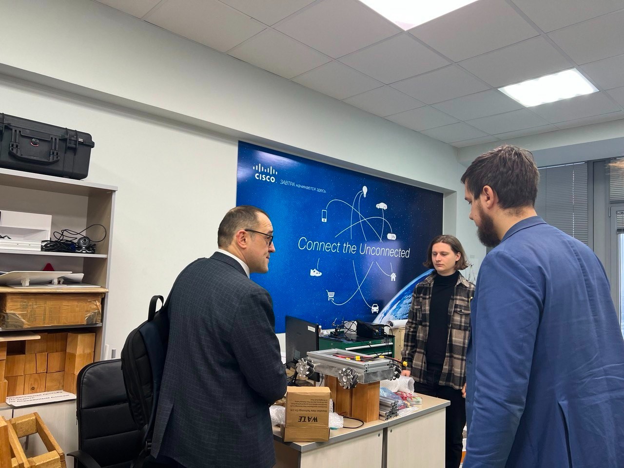 Assistant Minister of Digitalization of Public Administration, Information Technologies and Communications visit to Laboratory of Intelligent Robotic Systems ,ITIS, LIRS, robotics