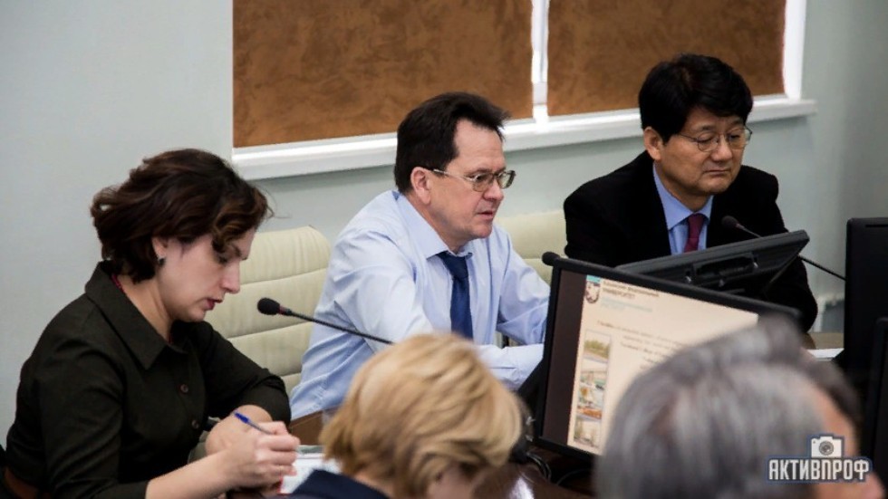 Memorandum of cooperation signed between Kazan Federal University and Shinhan University Memorandum of cooperation signed between Kazan Federal University and Shinhan University