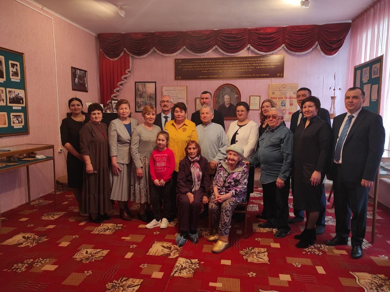 Без тарихта эзлебез... Без тарихта эзлебез...