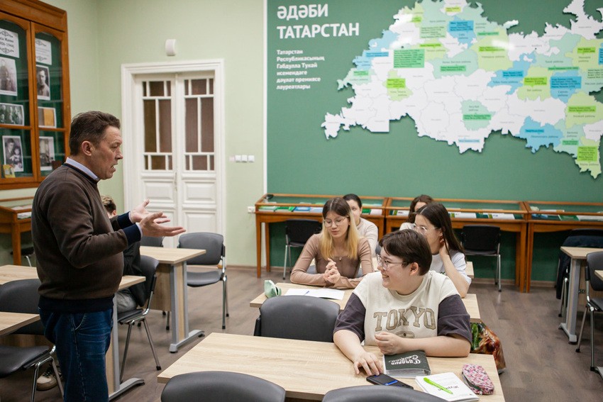 Развитие истории и культуры татарского народа обсудили студенты Развитие истории и культуры татарского народа обсудили студенты