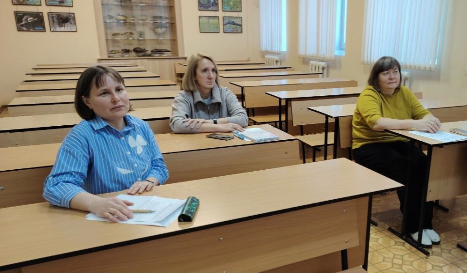 Преподаватели кафедры биологии и химии провели заседание секции Преподаватели кафедры биологии и химии провели заседание секции