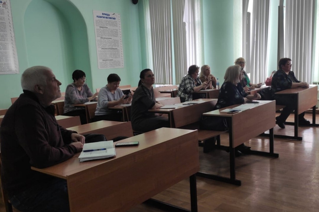 Всероссийский научно-методический семинар 'Инновации и традиции в современном школьном образовании: теория и практика' Всероссийский научно-методический семинар 'Инновации и традиции в современном школьном образовании: теория и практика'