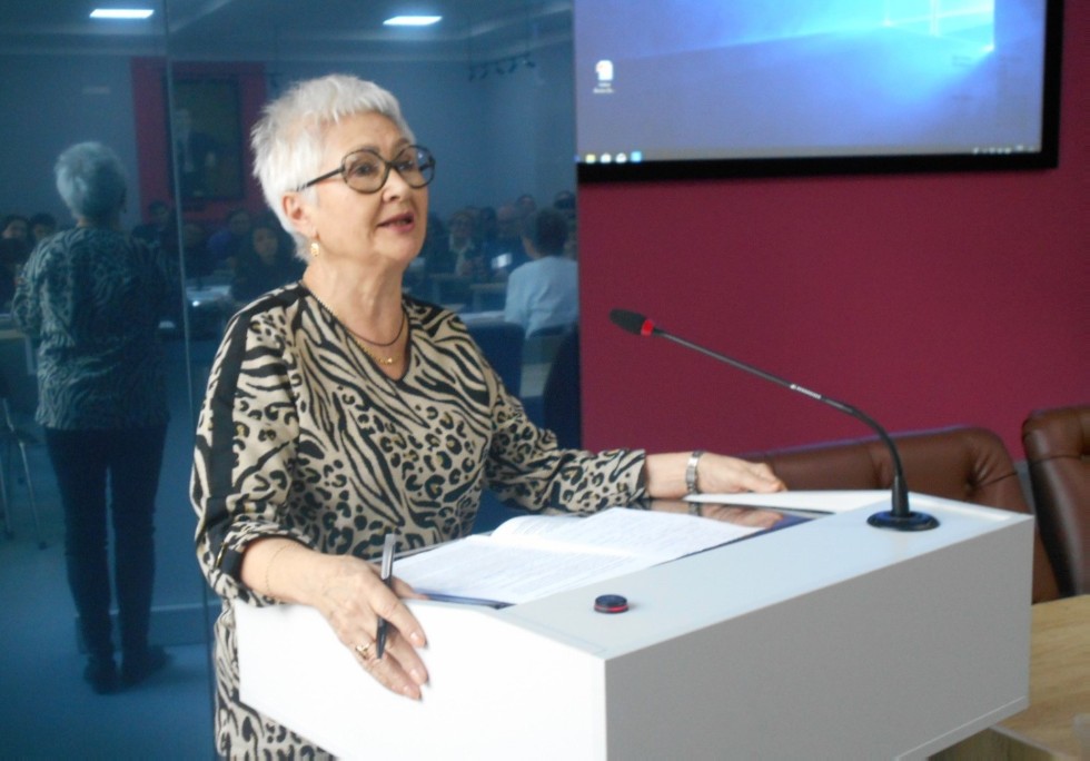 История исторической науки и ее актуальное состояние ? в центре внимания профессионального сообщества История исторической науки и ее актуальное состояние ? в центре внимания профессионального сообщества