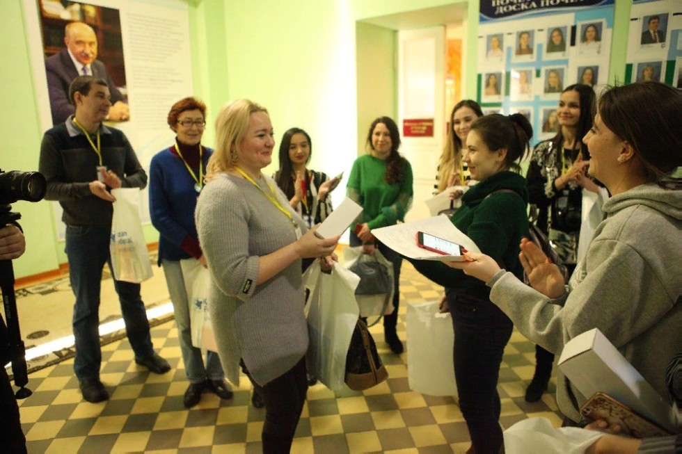 В Елабужском институте КФУ прошёл пресс-тур с участием представителей СМИ и блогеров В Елабужском институте КФУ прошёл пресс-тур с участием представителей СМИ и блогеров