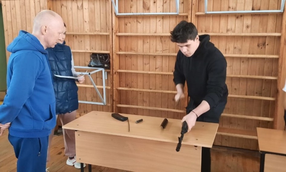 В Елабужском институте прошли соревнования по военно-прикладному многоборью среди студентов В Елабужском институте прошли соревнования по военно-прикладному многоборью среди студентов