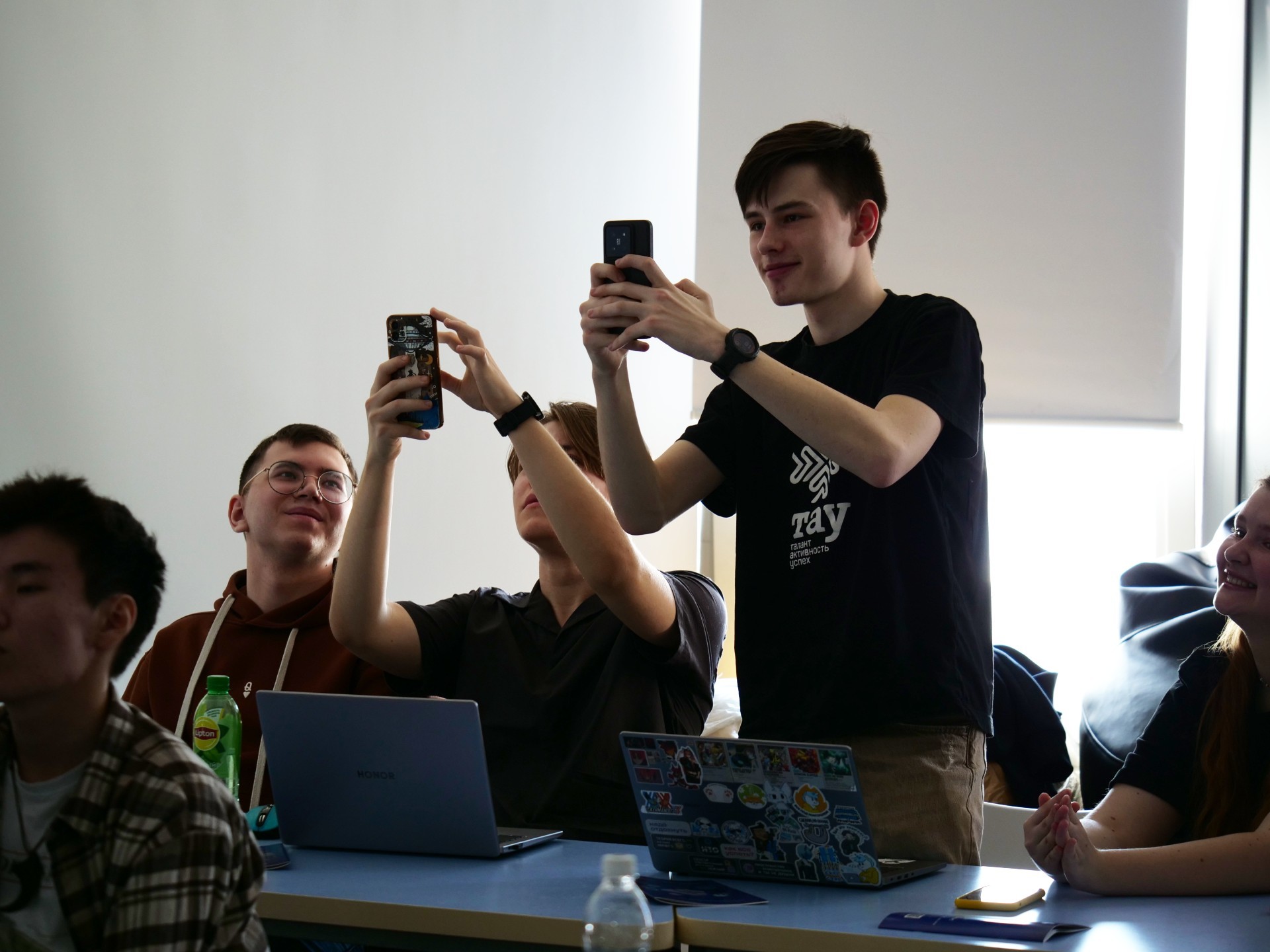 В ИТИС завершила работу секция 'Проектная деятельность школьных ИТ-команд' в рамках конкурса научных исследований 'Лобачевский. Прорыв' В ИТИС завершила работу секция 'Проектная деятельность школьных ИТ-команд' в рамках конкурса научных исследований 'Лобачевский. Прорыв'