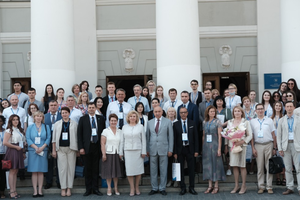 � ��� ���������� VIII ������������� ������ ����� '����� �������� ��� ����� ���������'