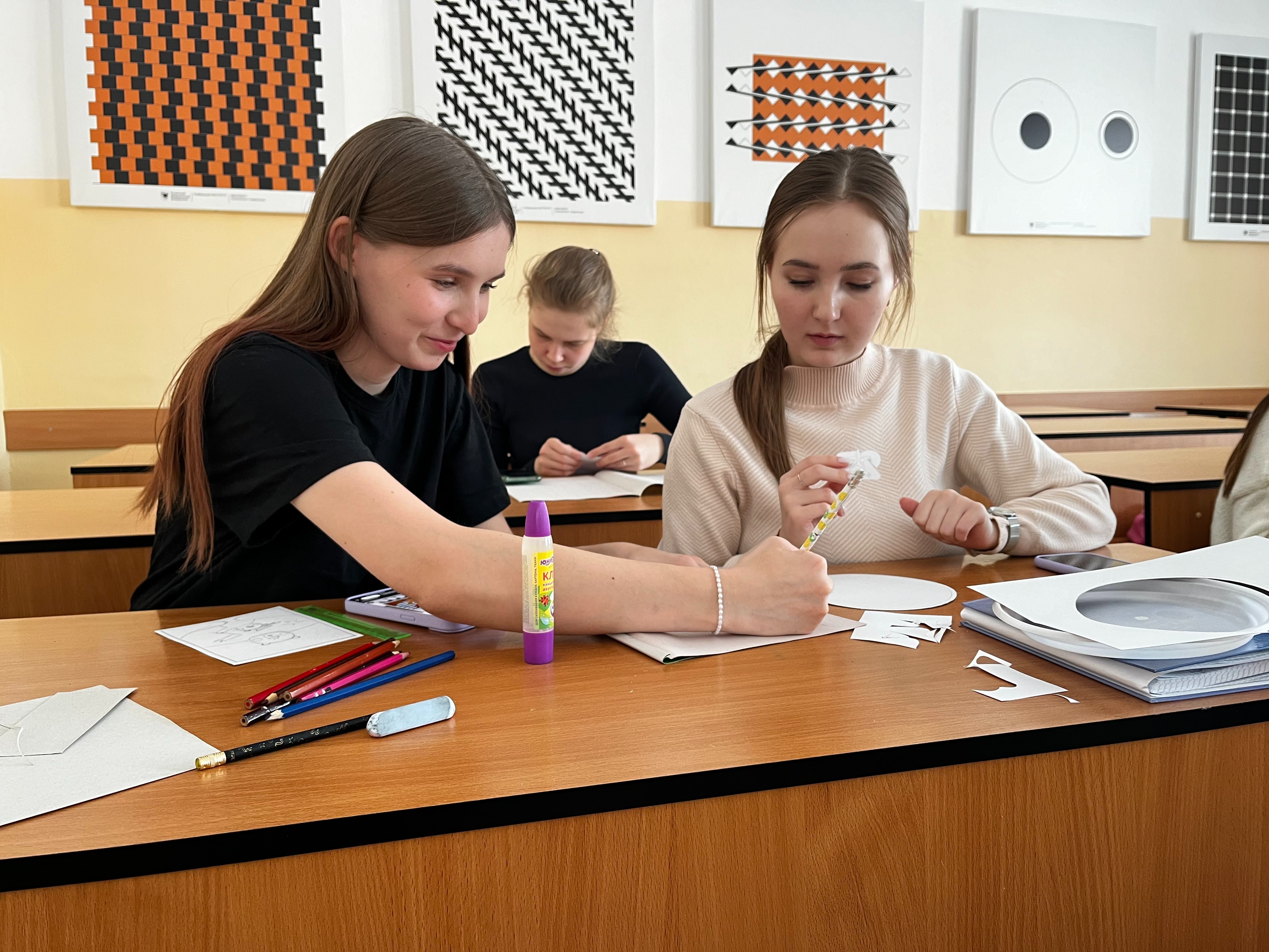 Кураторский час 'Поздравительная открытка' Кураторский час 'Поздравительная открытка'