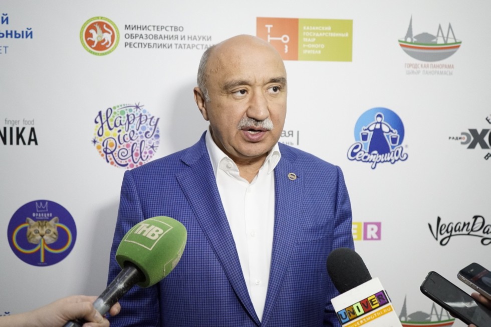 PRO Science Night: historical dance, lectures and live paintings