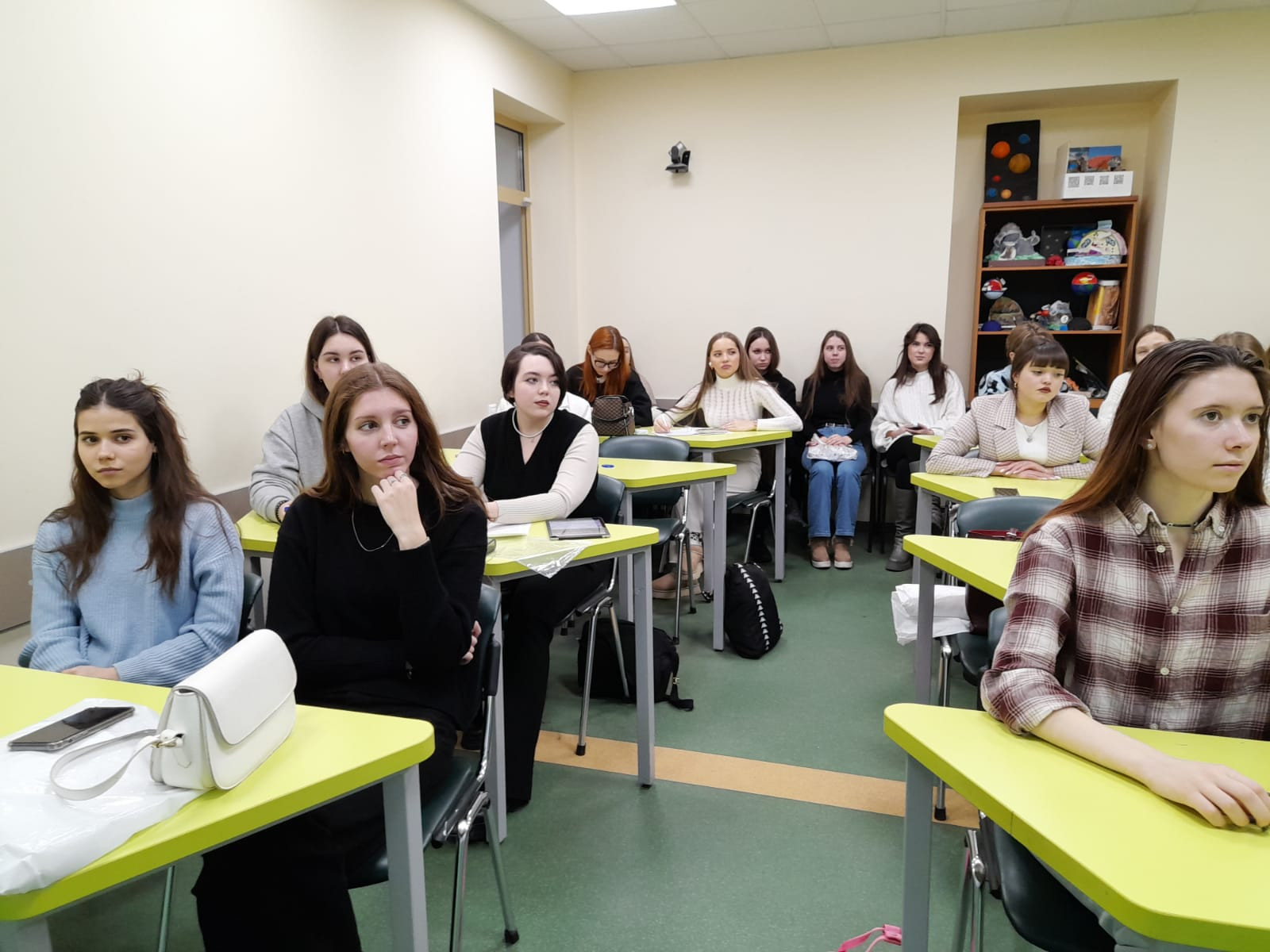 �������� 3 �����  ��������� ���������� � ����������� �������� �������� ����� �� ������������� ������