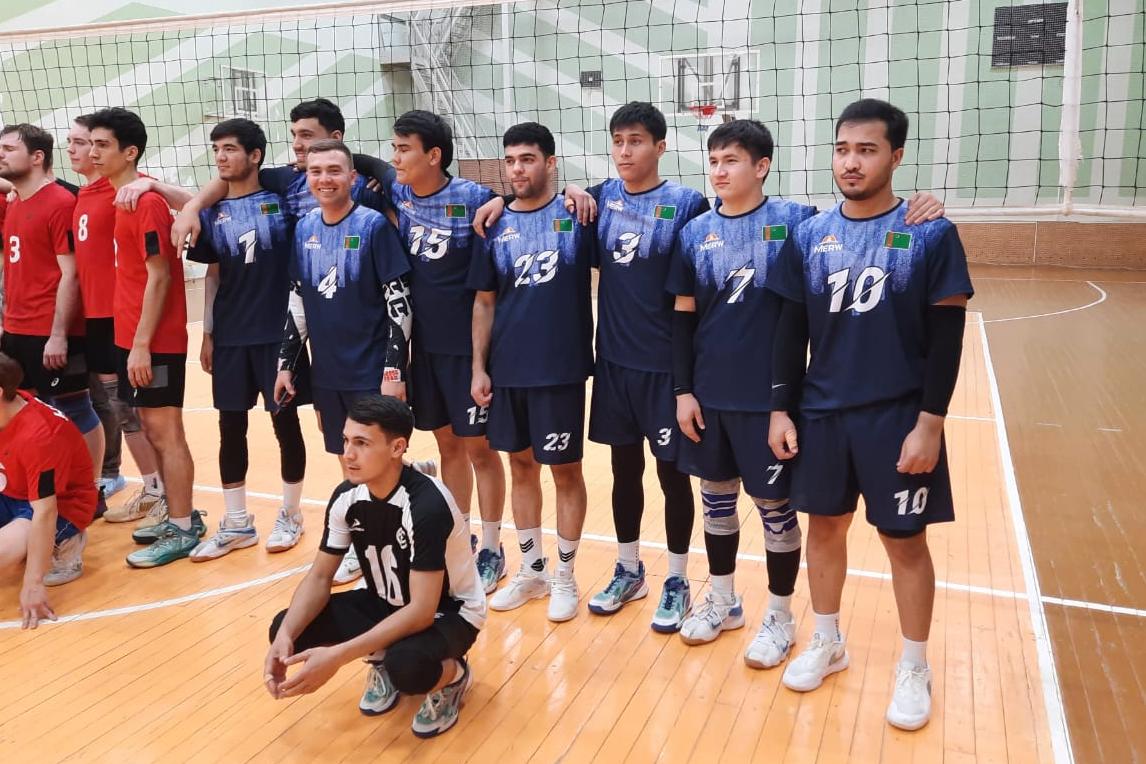 Волейбольная команда Елабужского института КФУ завоевала бронзу в зоне 'Восток' Волейбольная команда Елабужского института КФУ завоевала бронзу в зоне 'Восток'