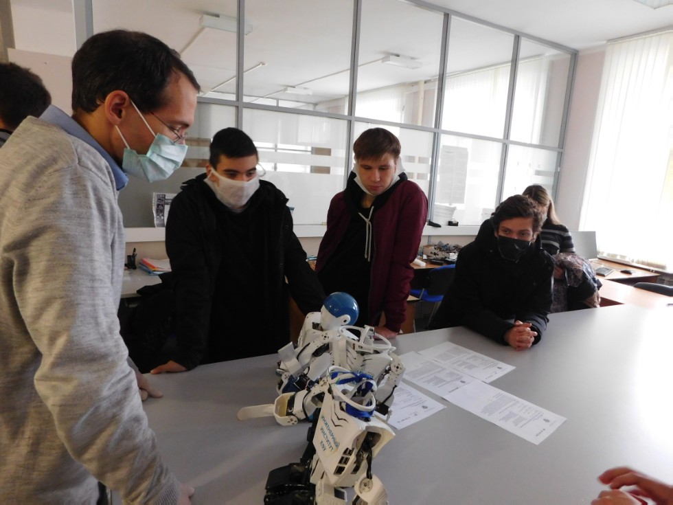 18 �������� ��� �������� 11-� ������� ��� �. ���������� ������ ���� �������� ������ ����������� ���������