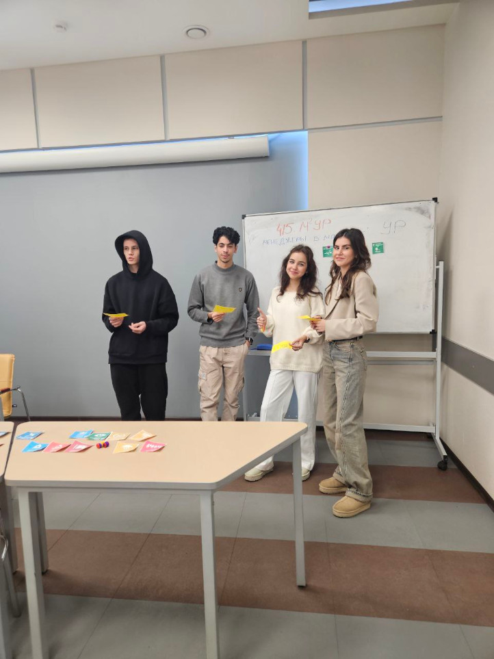 Кураторский час с благотворительным фондом 'Альпари' Кураторский час с благотворительным фондом 'Альпари'