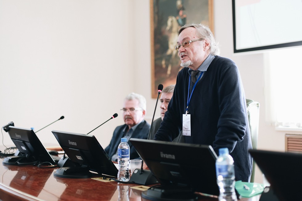 'Из затакта' начал работу в Казанском университете симпозиум антиковедов 'Из затакта' начал работу в Казанском университете симпозиум антиковедов