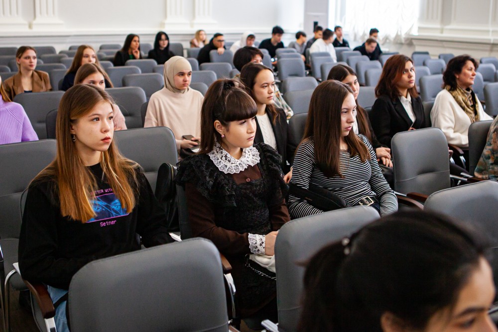 В Елабужском институте состоялась Республиканская олимпиада для школьников 'Педагогика ? первое и высшее из искусств...' В Елабужском институте состоялась Республиканская олимпиада для школьников 'Педагогика ? первое и высшее из искусств...'
