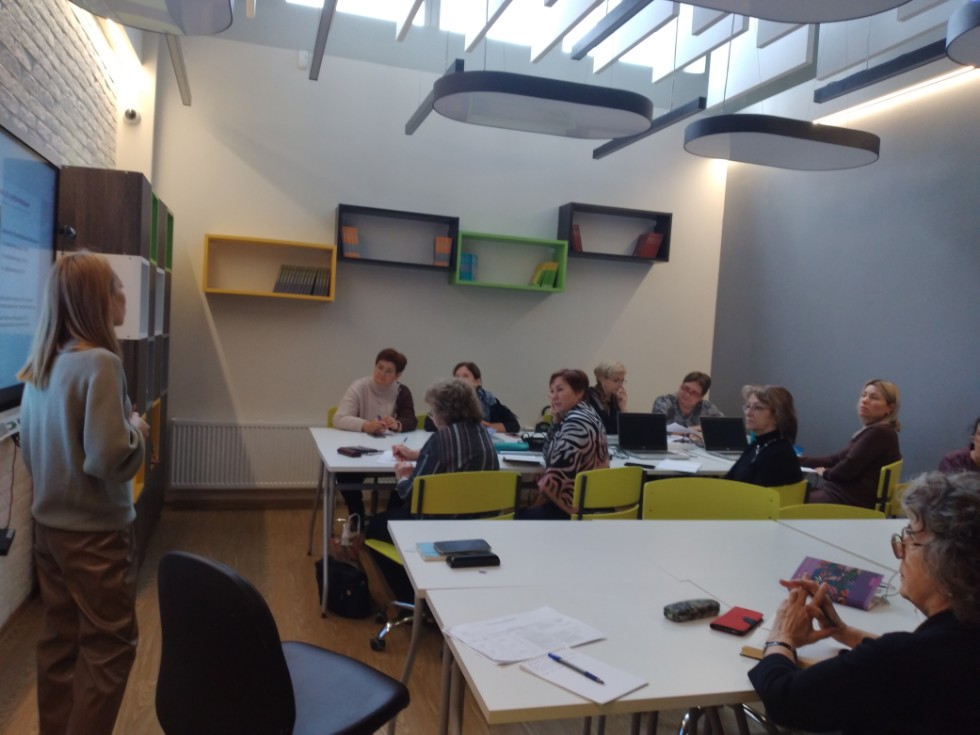 ������� �������� ����� � ���������� ������� ������� � ������-�������