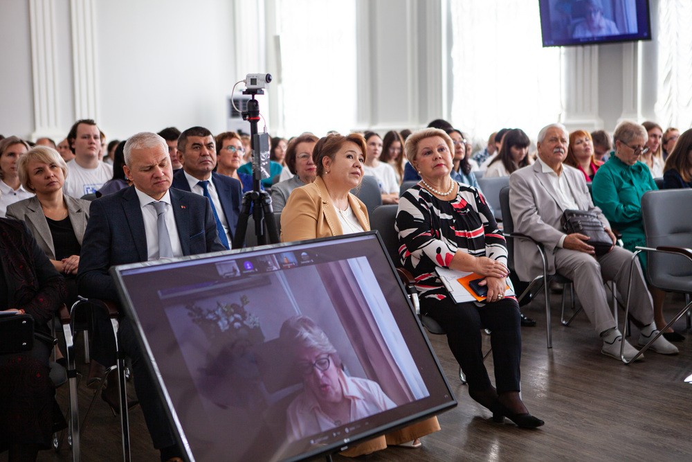 IX ������������ ������: �������� (����)