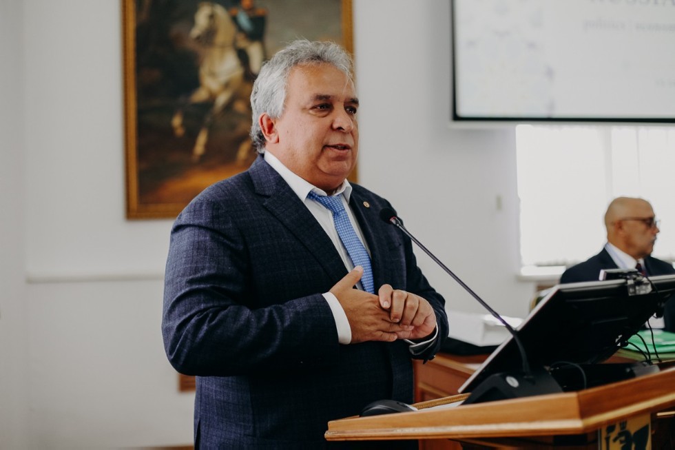 ������ �� �������������� ������ � ������ ��������� � ���