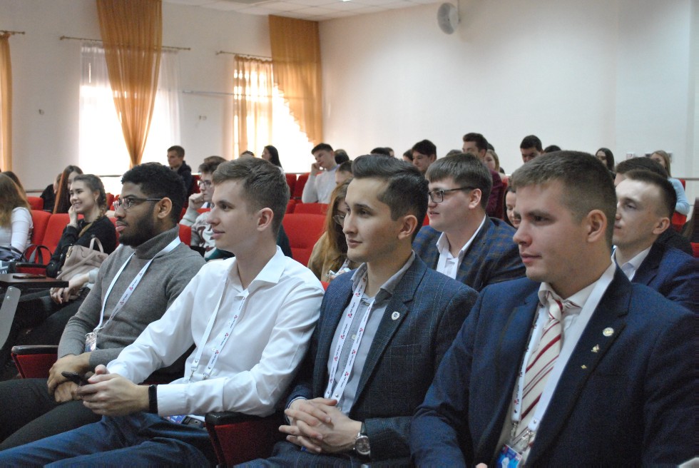 В КФУ стартовала IV Международная научная молодежная конференция В КФУ стартовала IV Международная научная молодежная конференция