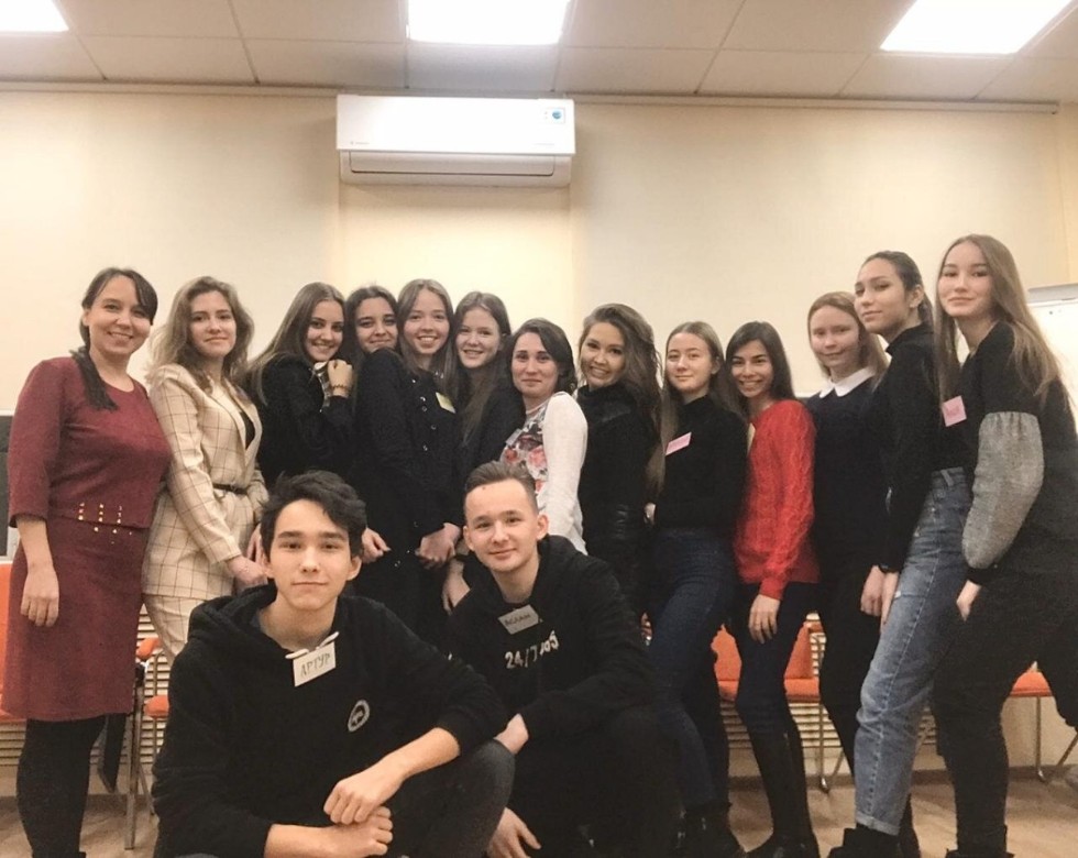 Академические лидеры ИУЭФ стали участниками тренинга публичных выступлений от Сбербанка Академические лидеры ИУЭФ стали участниками тренинга публичных выступлений от Сбербанка