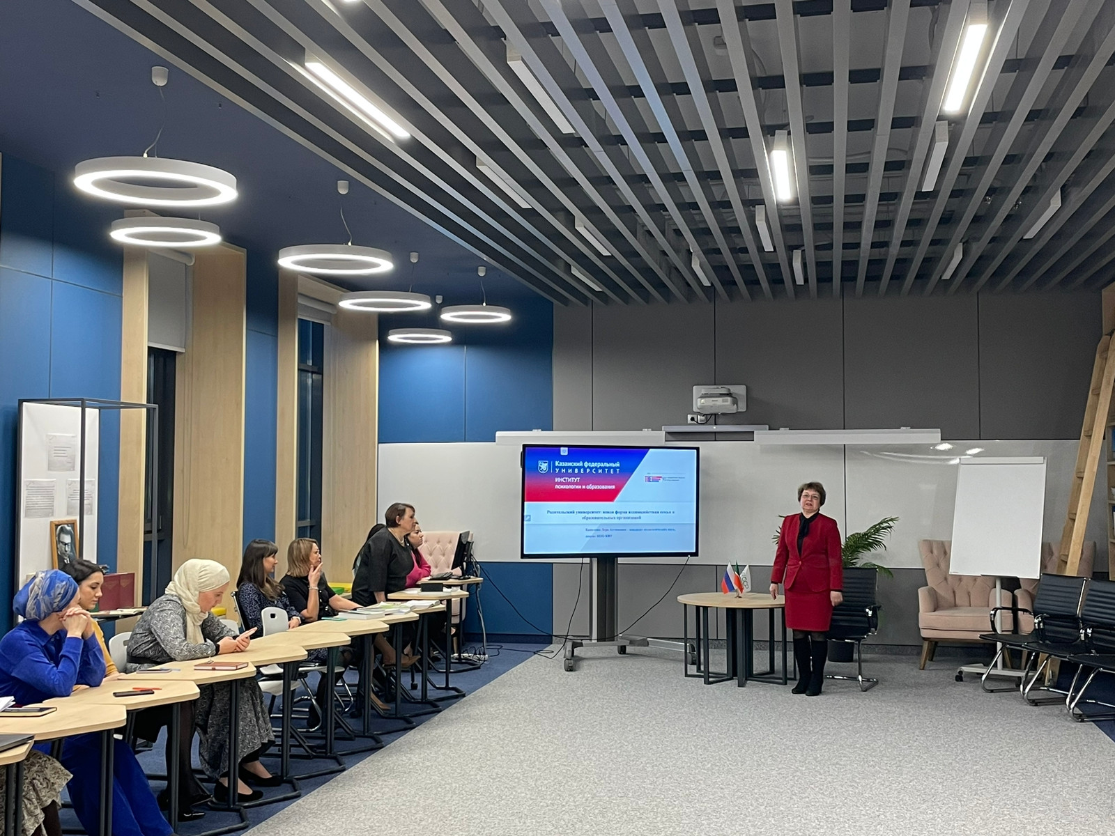 Встреча авторов учебников 'Родительского университета' в Адымнар-Казань Встреча авторов учебников 'Родительского университета' в Адымнар-Казань