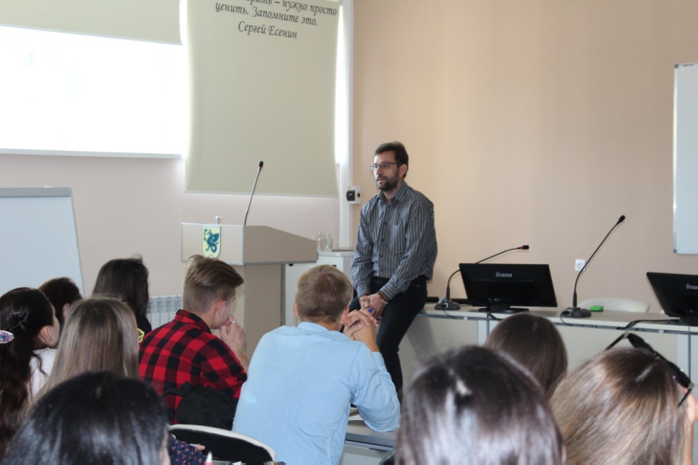 ������-������  ������ �������� ������ ������ ����� ��� ������������� ������� ����