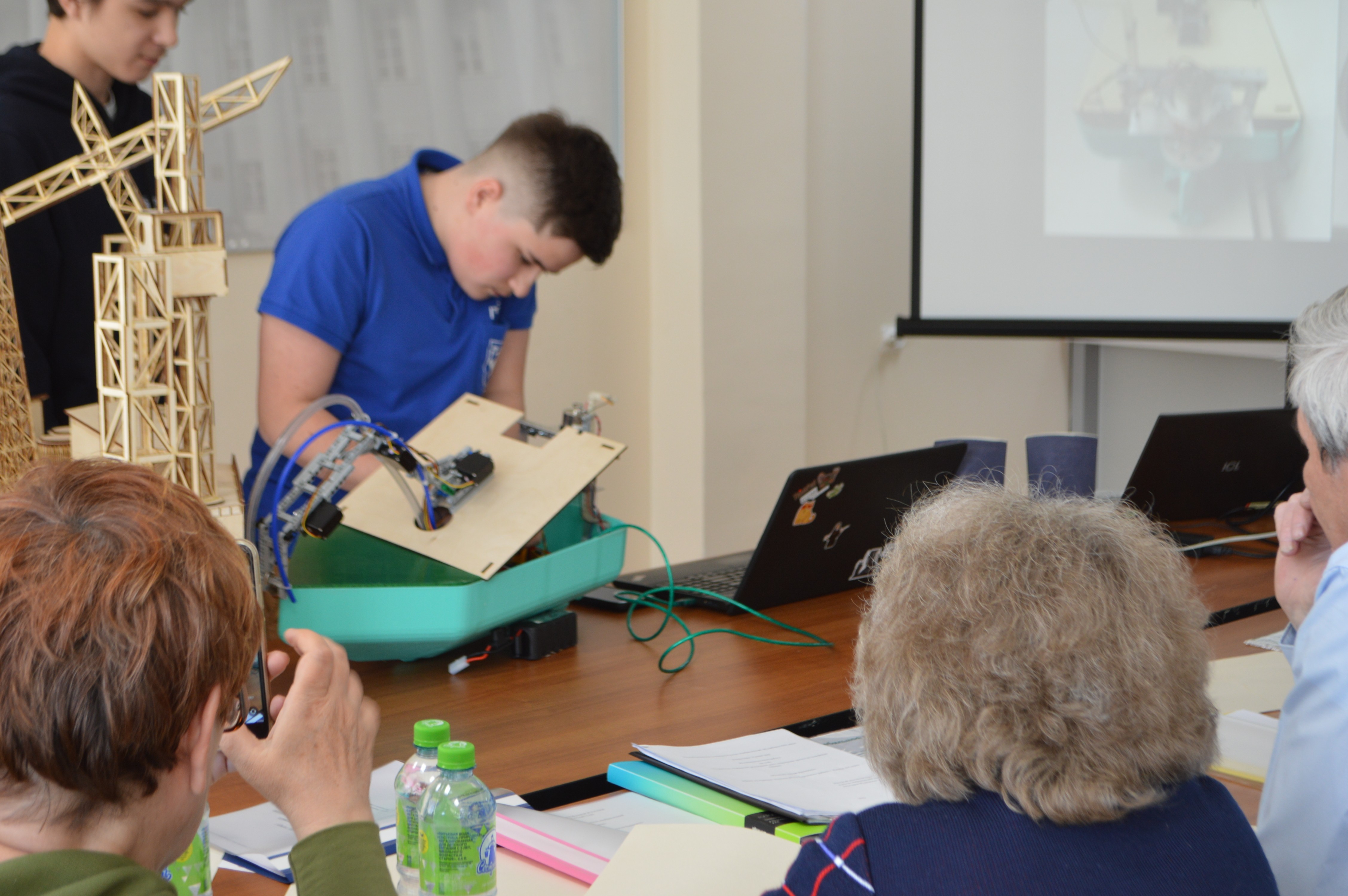 ����� ��������������� ��������� ���� ������������� �������� XXI ���� �������� �� ���� ����������� ��������� ���