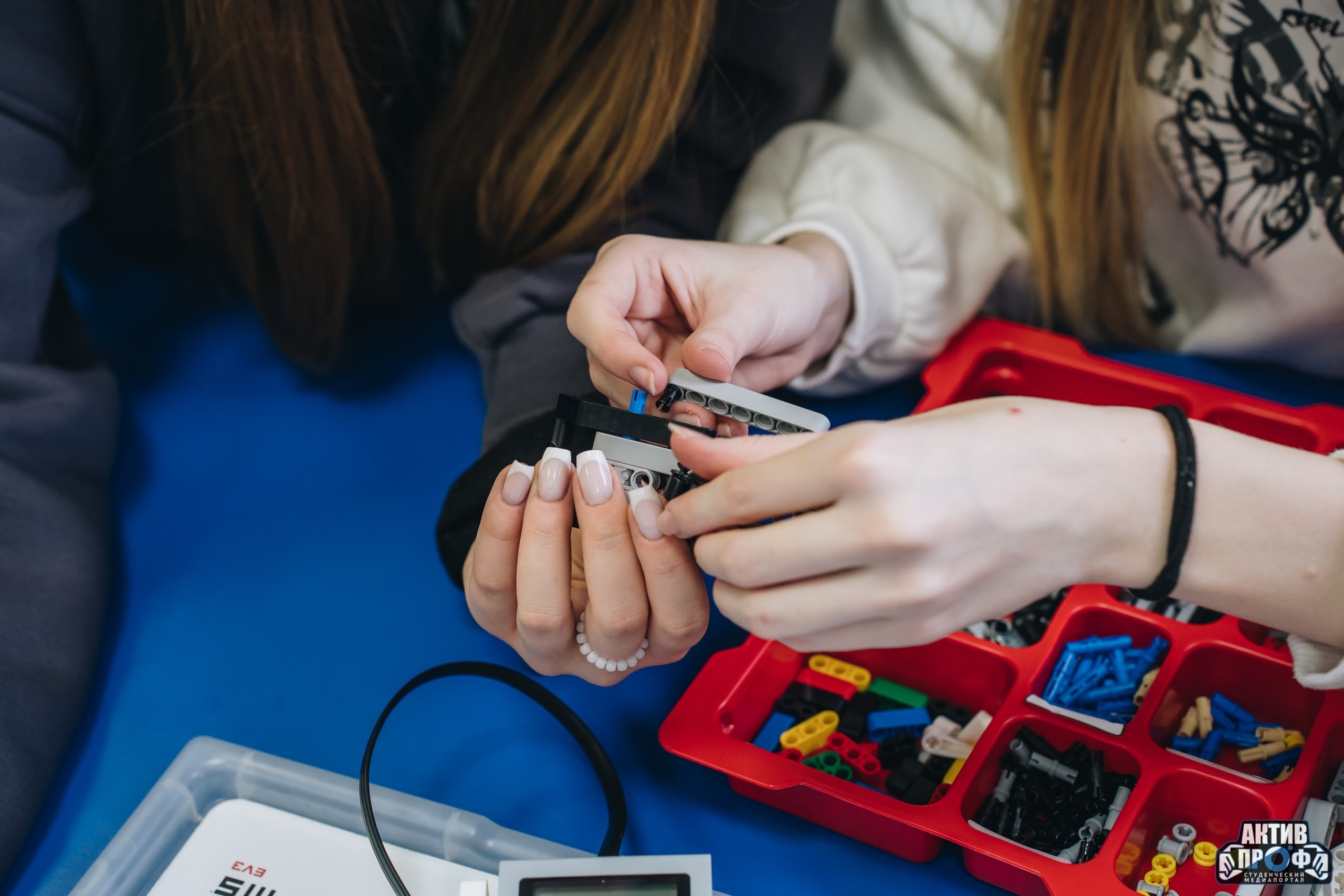 '    FUTURAUTO' ,«    FUTURAUTO»,  ,  