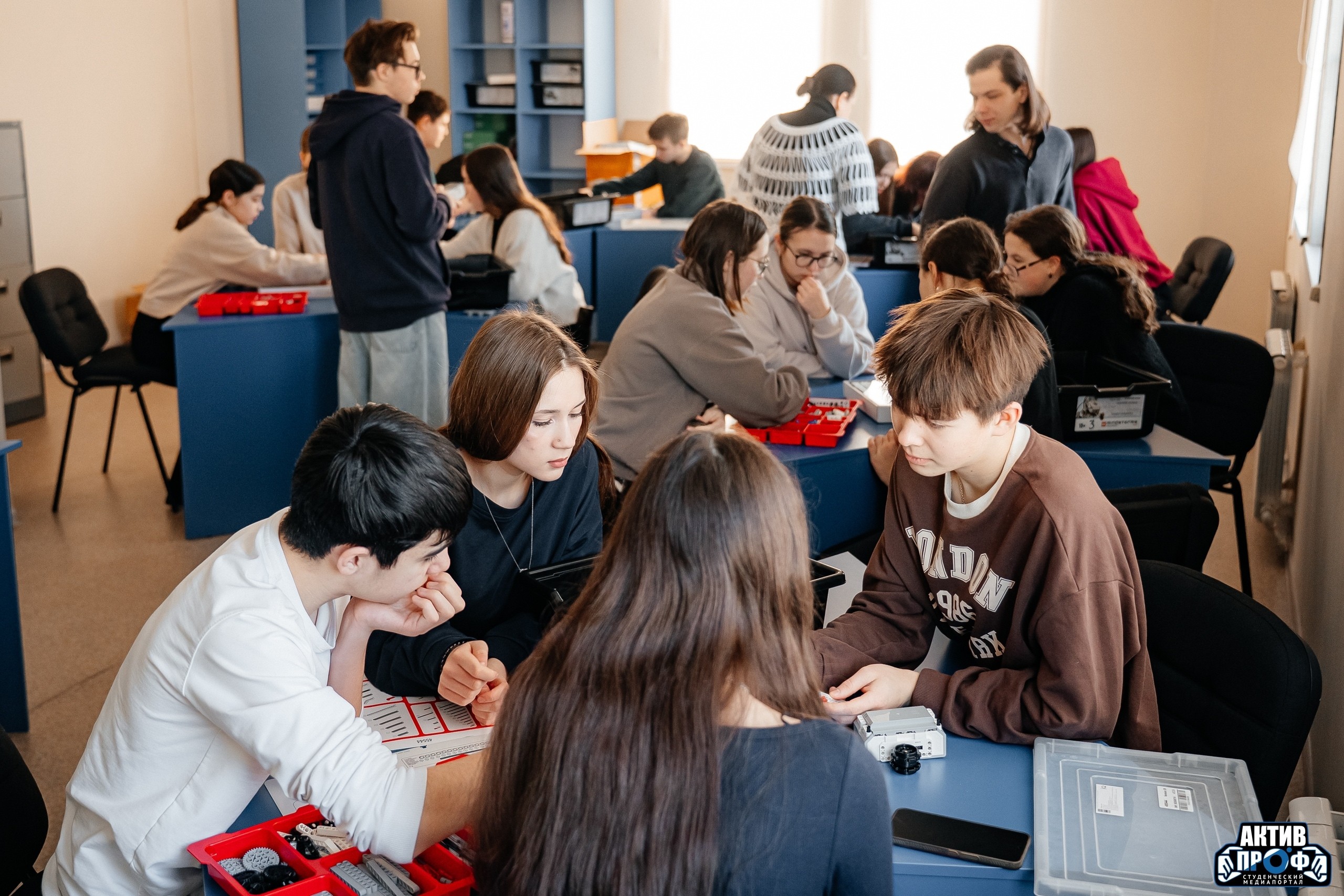 'Школа будущего автомобильного инженера FUTURAUTO' 'Школа будущего автомобильного инженера FUTURAUTO'