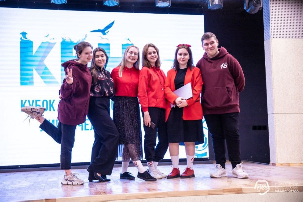 ������� ��� '������' � ������ ������ �� ����� ��� ������������ ���� '�����'