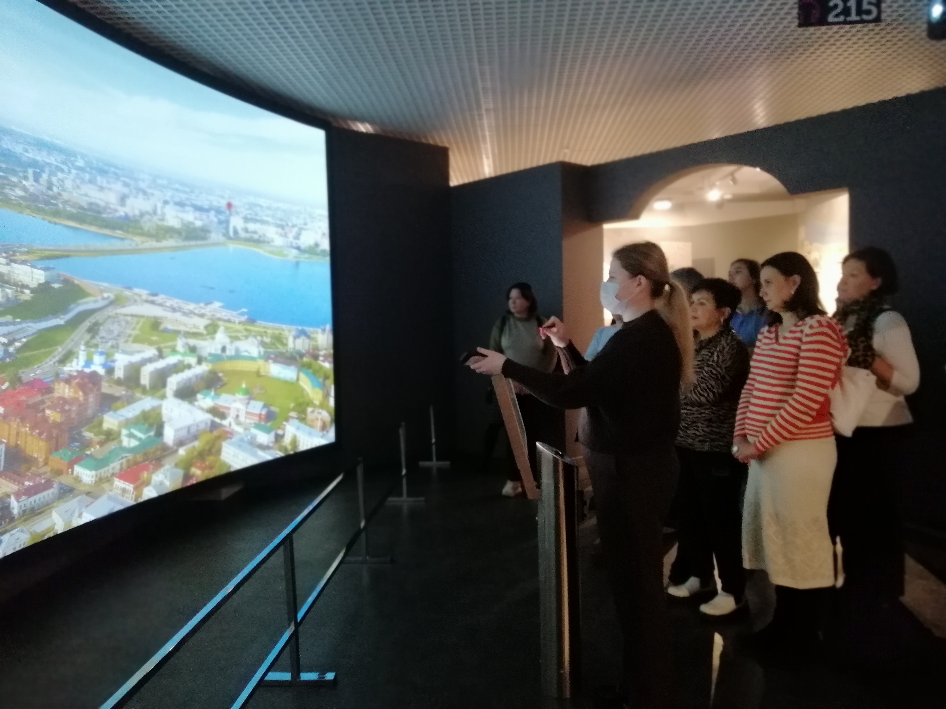 Тематическая экскурсия 'Прогулка по Казани разных эпох' для слушателей программы повышения квалификации 'Экскурсовод' Тематическая экскурсия 'Прогулка по Казани разных эпох' для слушателей программы повышения квалификации 'Экскурсовод'