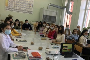 Студенты 9219 группы Елабужского института КФУ встретили праздник  'Навруз'