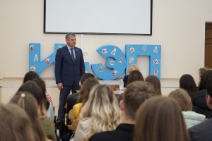 Minister of Ecology and Natural Resources of Tatarstan Alexander Shadrikov met with students