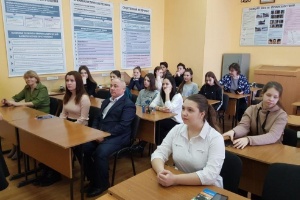 Юридический факультет в День российской науки  пригласил старшеклассников