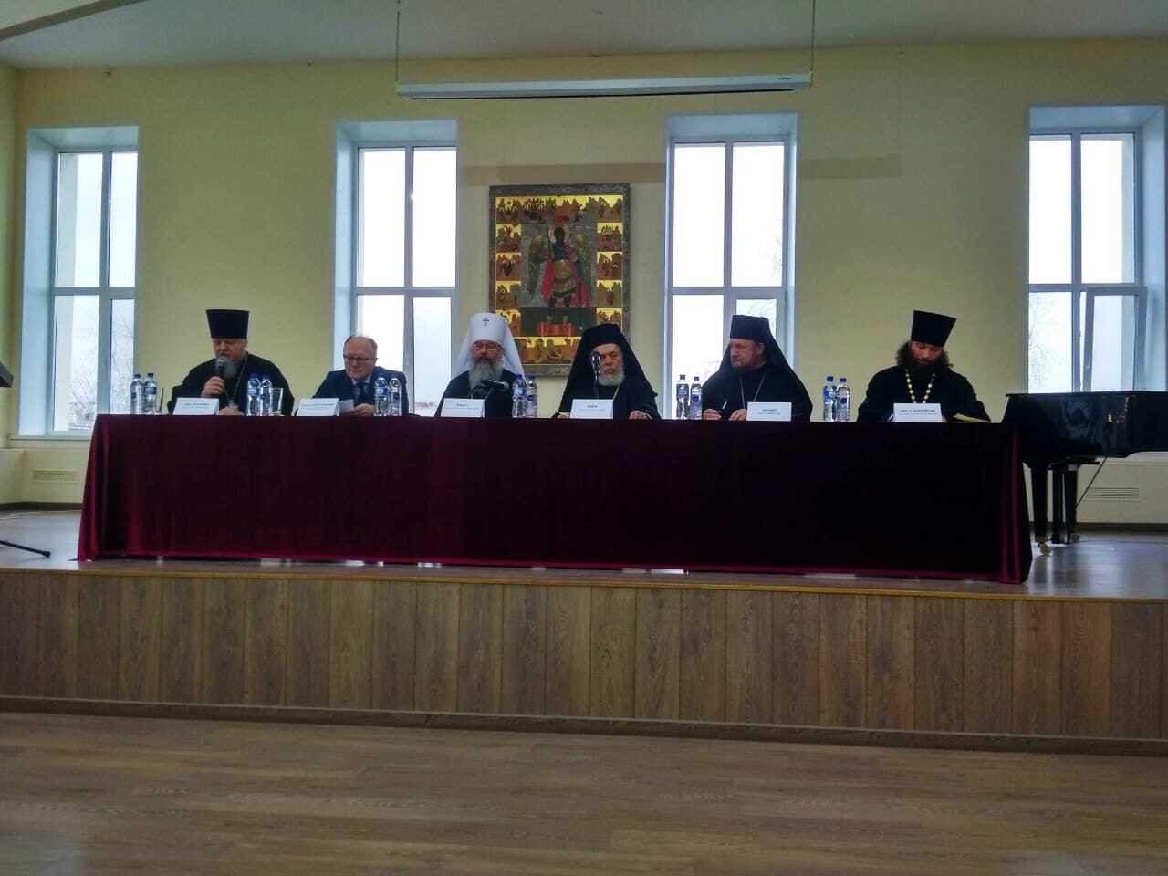 Директор и сотрудники ИСФНиМК приняли участие в пленарном заседании международной теологической конференции