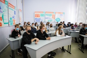 Встреча студентов Елабужского института и учеников 'Университетской' школы с преподавателями из Казани
