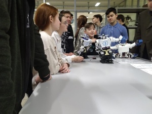 Обучающиеся СУНЦ IT-лицейя КФУ посетили Инженерный институт